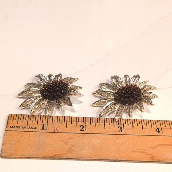 Vintage Sarah Coventry Large Star-Burst Clip On Earrings - Picture 9 of 12
